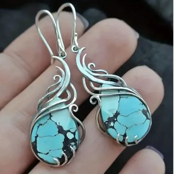 ✨🆕✨ BoHo Classic Abstract Design Blue Turquoise Decor Dangle Earrings ✨ - Picture 3 of 9